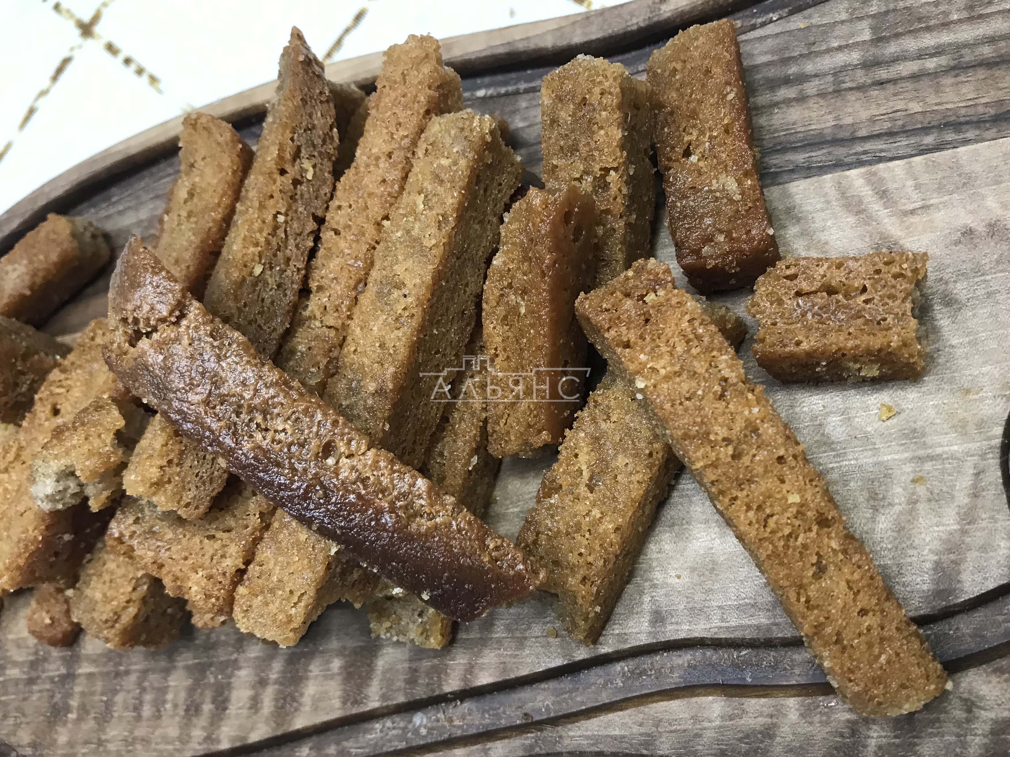 Деревенские гренки с чесноком в Ачинске