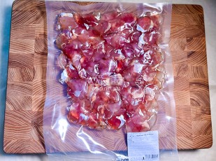 Соус Гуакамоле (90 гр): Щечки судака вяленые (500 гр)