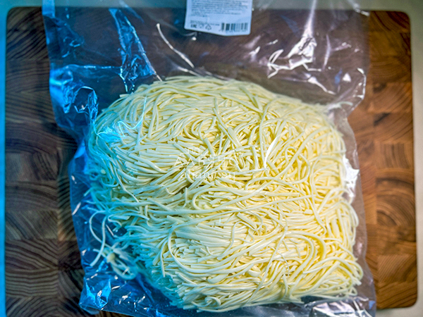 Сырный продукт ФЕРМЕРСКИЙ паутинка белая в Ачинске