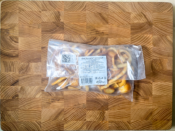 Сыр 150 гр ГОРНЫЙ СЫРОВАР (Ассорти копчёный) в Ачинске