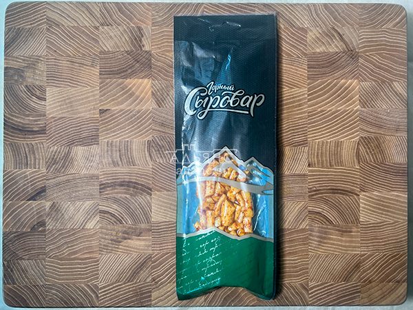 Сыр 60 гр ГОРНЫЙ СЫРОВАР (Бочонок копчёный с аджикой) в Ачинске