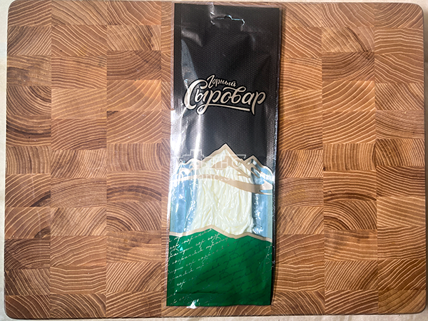 Сыр 60 гр ГОРНЫЙ СЫРОВАР (Паутинка белая с укропом и чесноком) в Ачинске